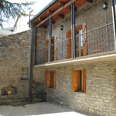 Vivienda Turismo Rural Biescas En Alquiler, Casa Completa, Tipo Monumento, Muy Acogedora Y Tranquila, Ideal Montana Y Esqui, Chimeneas Prázdninový dům